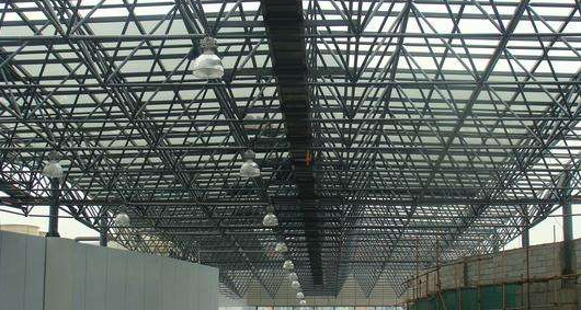 境外听网架公司的名目师阐述其网架的季节个性