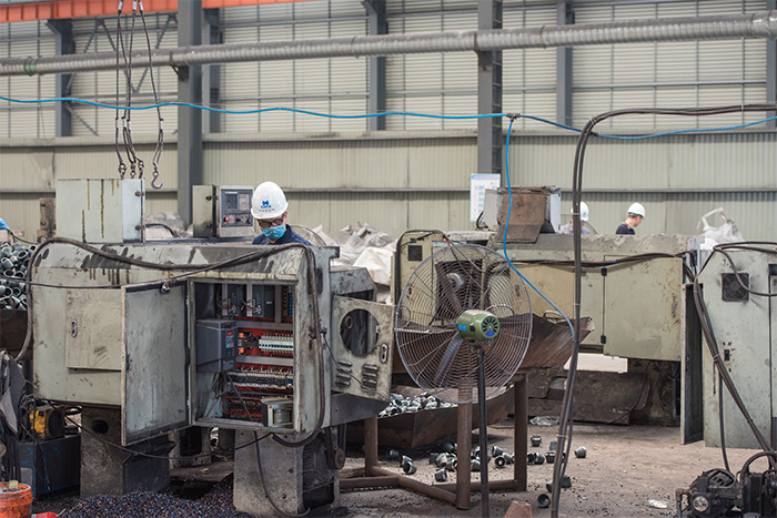 境外网架配件-锥头加工车间